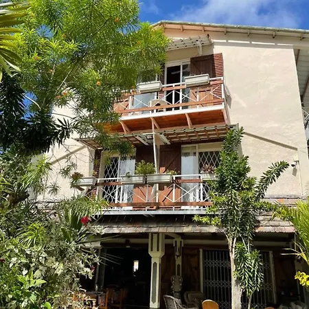 Hotel Chez Henri